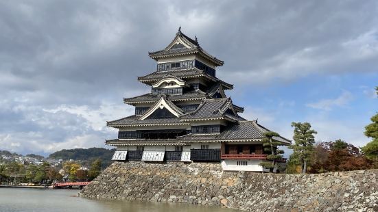 來到松本，當然要去參觀日本百大名城之一的松本城🏰 松本城內