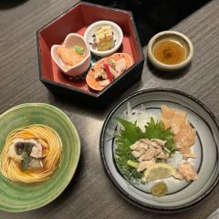 Hakata Hanamidori Hakata Station Store 여행 사진