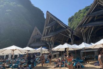 Sundays Beach Club user photo