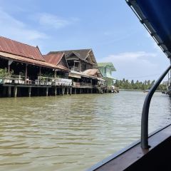 Amphawa Floating Market User Photo