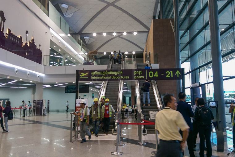 プノンペン空港について