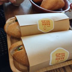 Banh Mi 25 여행 사진