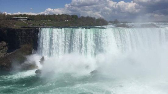 Niagara falls are really beaut