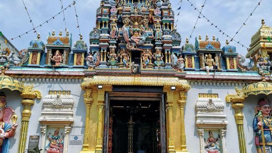 Sri Mahamariamman Temple is si