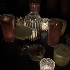 Gold Bar at EDITION User Photo