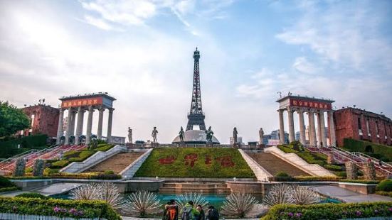 fountains, terraces, footpaths