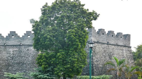 This historical City Wall is l