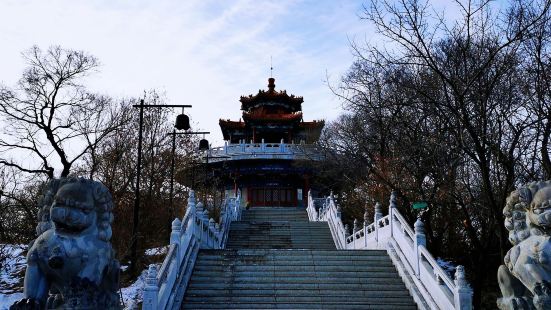 非常好的一個公園。強烈推薦春夏秋季來，可以玩遍整個北山公園，