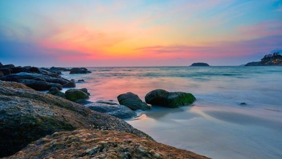 ความพิเศษของ หาดกะตะ ที่ดึงดูด