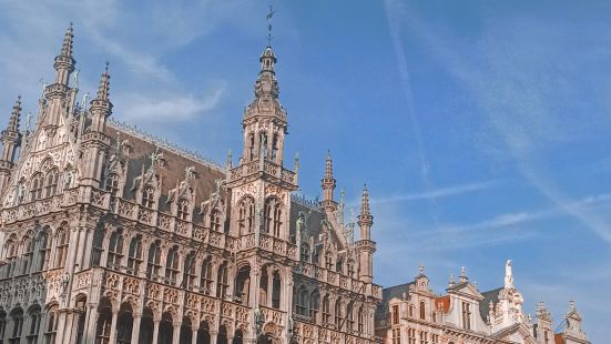 Grand Place is not only a cent