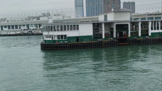 天星碼頭(尖沙咀)渡海小輪 去 灣仔碼頭 及 中環碼頭  1