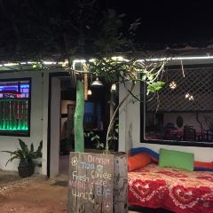 Croissant hut ảnh của người dùng
