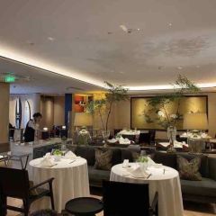 Young Art GROUP User Photo