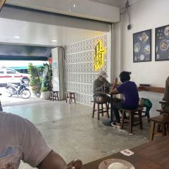 Ploy Seafood User Photo
