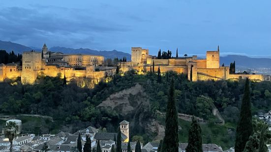 talking about La Alhambra make