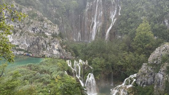 Plitvice Lakes National Park w