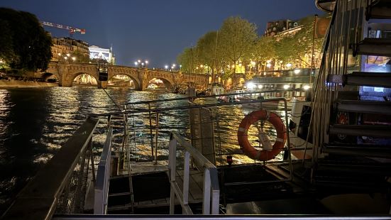 Seine river looks good at nigh