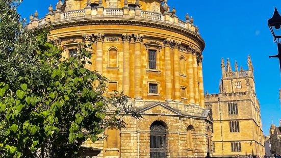 the Radcliffe camera is stunni