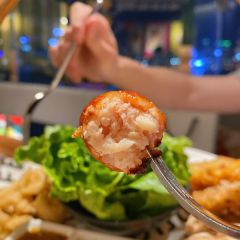 Greyhound Café Galleria (K11 Musea) User Photo