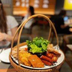 Greyhound Café Galleria (K11 Musea) User Photo