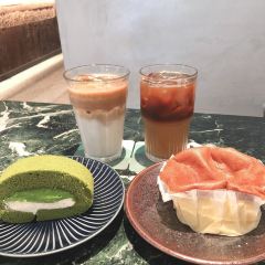 Simple Kaffa Flagship Store User Photo