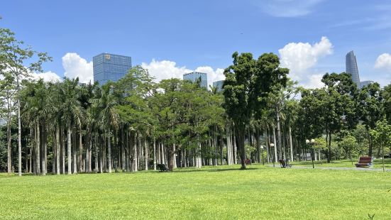 Visiting Lianhuashan Park yest