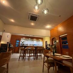 Hint Cafe & Eatery 여행 사진