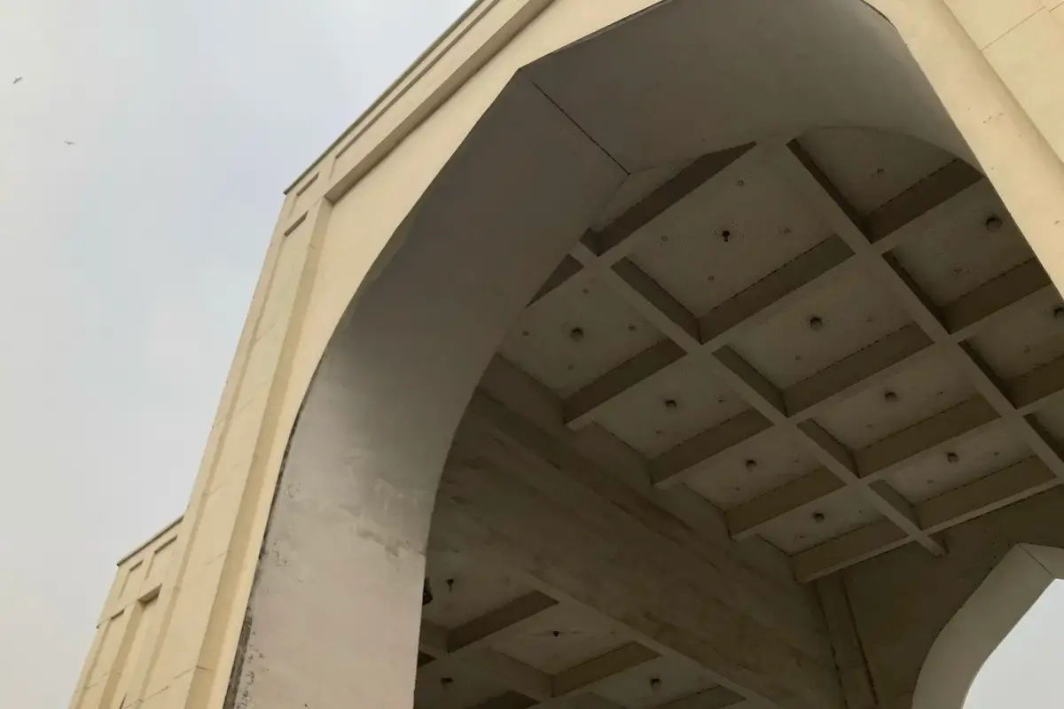 ঈদের দিনে মুসল্লিদের ভিড়