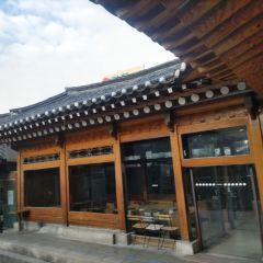 Cafe Onion Anguk User Photo