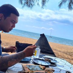 Cave Beach Club User Photo