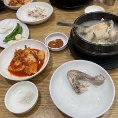 Baeknyeon Tojong Samgyaetang ảnh của người dùng