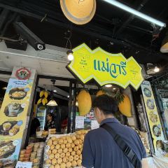 Mae Varee Mango Sticky Rice User Photo