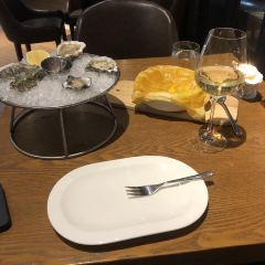 Oyster Show Restaurant & Lounge User Photo