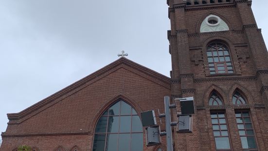 在藥令市博物館旁邊可以排在同一個行程裡順路參觀可惜當天天氣不