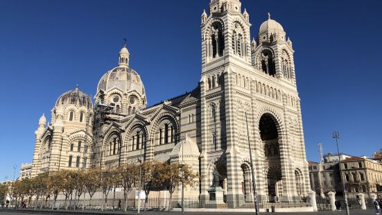 ～～馬賽主教座堂 Cath&eacute;drale La 