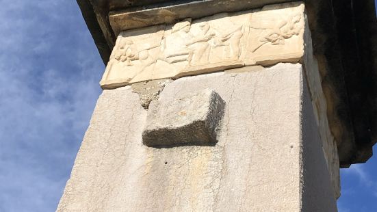 トルコの地中海岸のアンタルヤにあるローマ遺跡で、世界遺産に登