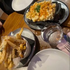 Burger & Lobster User Photo