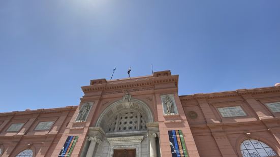 位於埃及首都開羅的國家博物館，館藏豐富，令人目不暇給。這是在