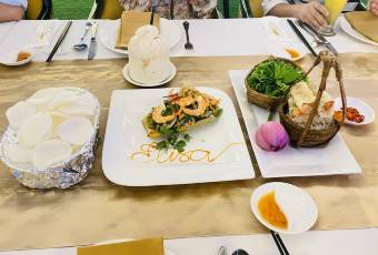 Elisa Floating Restaurant user photo