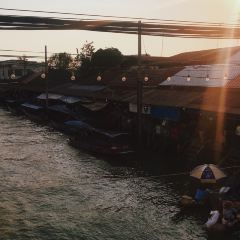 Amphawa Floating Market User Photo