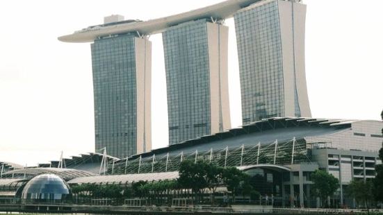 Marina Bay Sands is a fascinat