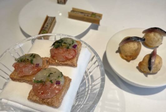 Alex Dilling at Hotel Café Royal User Photo