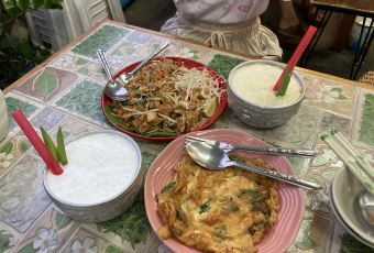 Coconut Shell Thai Food User Photo