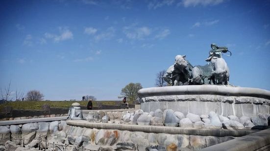 位於首都哥本哈根，海濱公園內的一座大型噴水池～吉菲昂噴泉Ge