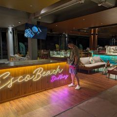 Esco Beach Bar Lounge & Restaurant 여행 사진