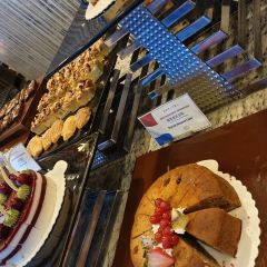 濟南怡豪大飯店（泉城廣場趵突泉店）·銀頂旋轉餐廳張用戶圖片