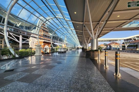 ングラ・ライ国際空港