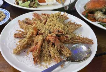 No Signboard Seafood At Geylang user photo