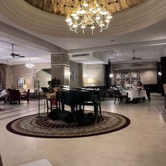 Colonial Cafe User Photo