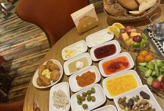 黎弯德咖啡厅(新华南路店) User Photo